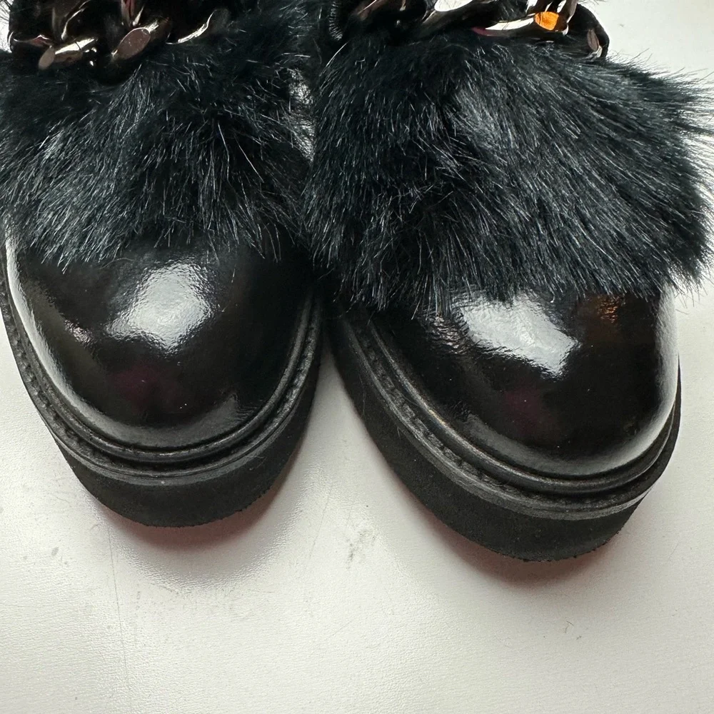 1874 By Walder Black Patent Leather Faux Fur Silver Chain Platform Loafers 39/8‎